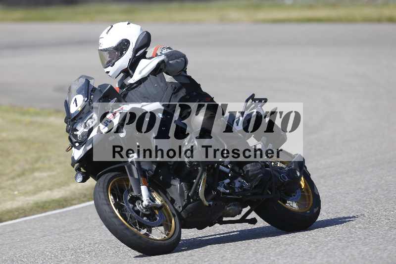 /01 02.04.2026 MAZ ADR/Gruppe gelb Gruppe gruen/1